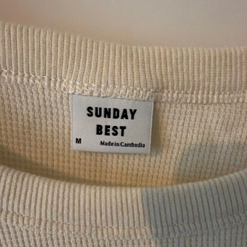 NWT Aritzia Sunday Best Baby Waffle Cropped Thermal Top Whisper White Womens Med - Picture 3 of 9